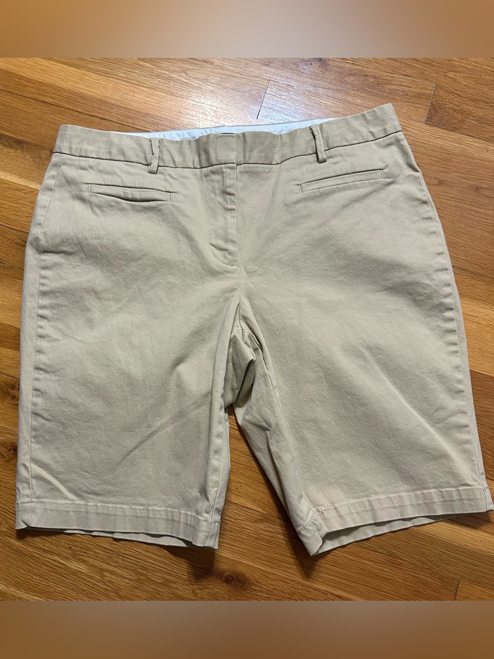 Lands' End Women's Beige‎ Tailored Bermuda Shorts